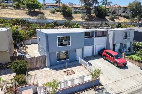 View/Area - 835 Raintree Pl, Vista, CA 92084 photo 2 of 4
