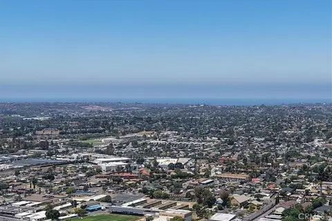 View/Area - 835 Raintree Pl, Vista, CA 92084 photo 4 of 4