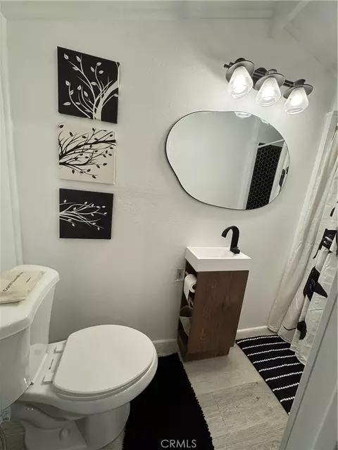 Bath - 582 Rose Ln, Twin Peaks, CA 92391 photo 11 of 11