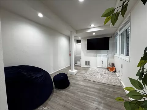 Living - 582 Rose Ln, Twin Peaks, CA 92391 photo 5 of 5