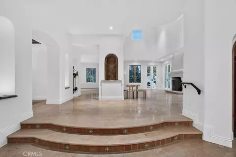 Entry Way - 7206 Aviara Dr, Carlsbad, CA 92011 photo 5 of 7