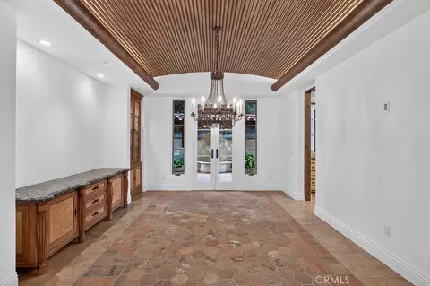 Dining - 7206 Aviara Dr, Carlsbad, CA 92011 photo 2 of 4