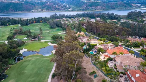 View/Area - 7206 Aviara Dr, Carlsbad, CA 92011 photo 4 of 9