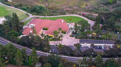 View/Area - 7206 Aviara Dr, Carlsbad, CA 92011 photo 5 of 9