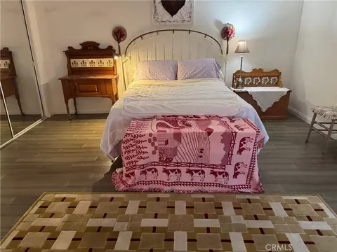Bedroom - 850 E Ocean Blvd #B3, Long Beach, CA 90802 photo 3 of 7
