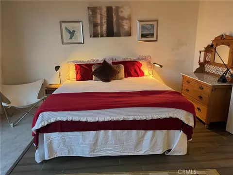 Bedroom - 850 E Ocean Blvd #B3, Long Beach, CA 90802 photo 4 of 7