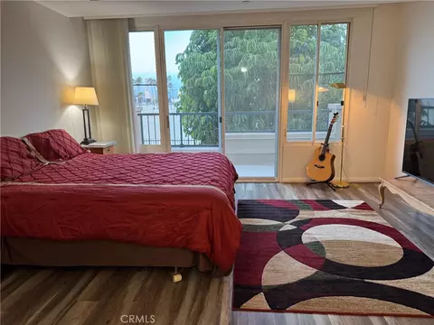 Bedroom - 850 E Ocean Blvd #B3, Long Beach, CA 90802 photo 2 of 7