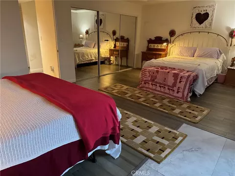 Bedroom - 850 E Ocean Blvd #B3, Long Beach, CA 90802 photo 6 of 7