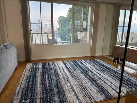 Living - 850 E Ocean Blvd #B3, Long Beach, CA 90802 photo 4 of 4