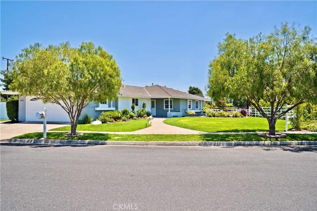18211 Fairhaven, Santa Ana, CA 92705