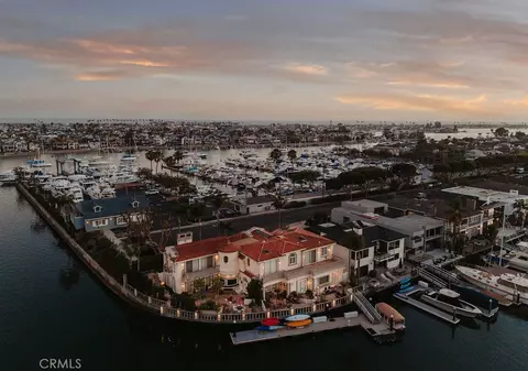 842 Harbor Island Dr, Newport Beach, CA 92660