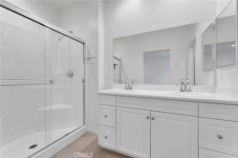 Bath - 10765 Graphite St, Spring Valley, CA 91977 photo 1 of 1