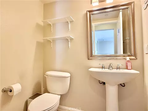 Bath - 5 Quartz, Ladera Ranch, CA 92694 photo 1 of 5