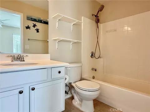 Bath - 5 Quartz, Ladera Ranch, CA 92694 photo 3 of 3