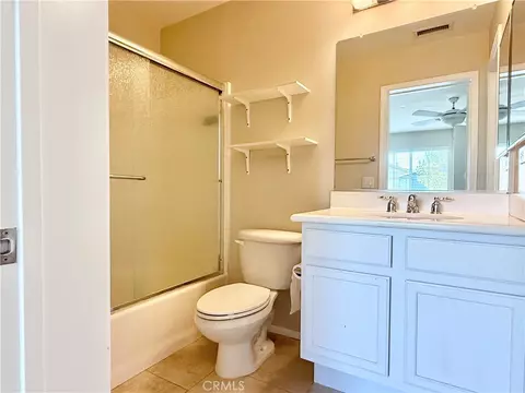 Bath - 5 Quartz, Ladera Ranch, CA 92694 photo 2 of 3