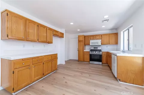 1107 Mirada, Perris, CA 92571 photo 8