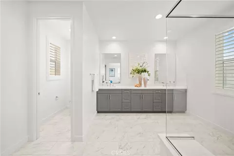 Entry Way - 333 Baluster, Irvine, CA 92618 photo 3 of 4