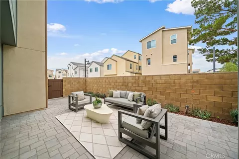 Exterior - 333 Baluster, Irvine, CA 92618 photo 3 of 6