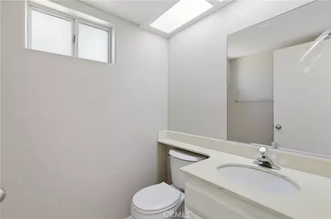 Bath - 1075 Will, Hemet, CA 92545 photo 1 of 3