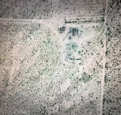 0 0, Outside Area Inside, CA 92363 photo 5