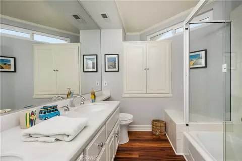 Bath - 57 Emerald, Irvine, CA 92614 photo 9 of 10