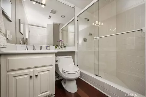 Bath - 57 Emerald, Irvine, CA 92614 photo 5 of 10
