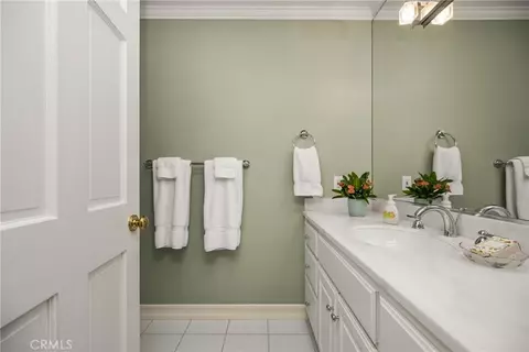 Bath - 57 Emerald, Irvine, CA 92614 photo 2 of 10