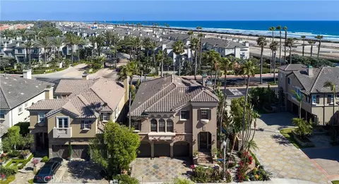 5612 Ocean Vista Dr, Huntington Beach, CA 92648