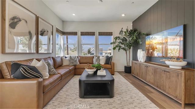 27424 Red Alder Ln, Valencia, CA 91381