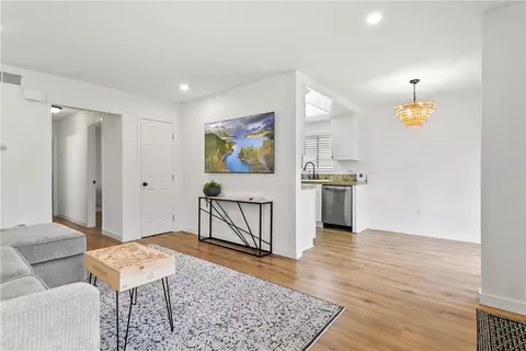 2340 Joana Dr #4, Santa Ana, CA 92705