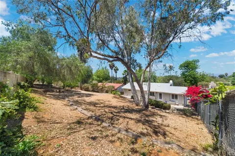 Exterior - 464 E Kalmia, Fallbrook, CA 92028 photo 5 of 5