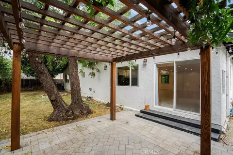 Exterior - 18646 Ingomar, Reseda, CA 91335 photo 10 of 16