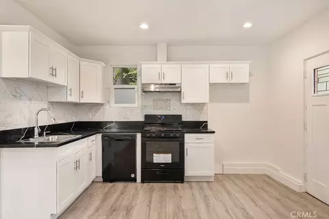 Entry Way - 18646 Ingomar, Reseda, CA 91335 photo 1 of 1