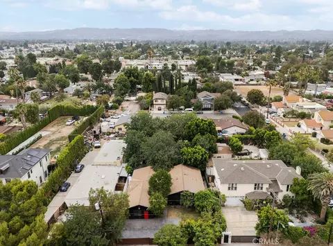 View/Area - 18646 Ingomar, Reseda, CA 91335 photo 1 of 9