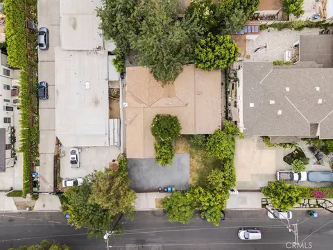View/Area - 18646 Ingomar, Reseda, CA 91335 photo 8 of 9