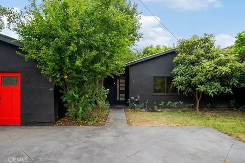 Exterior - 18646 Ingomar, Reseda, CA 91335 photo 5 of 16