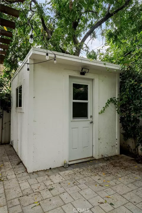 Exterior - 18646 Ingomar, Reseda, CA 91335 photo 16 of 16