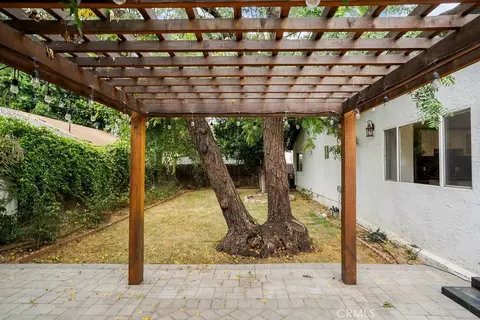 Exterior - 18646 Ingomar, Reseda, CA 91335 photo 9 of 16