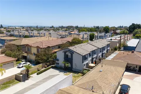 9556 Walker St, Cypress, CA 90630