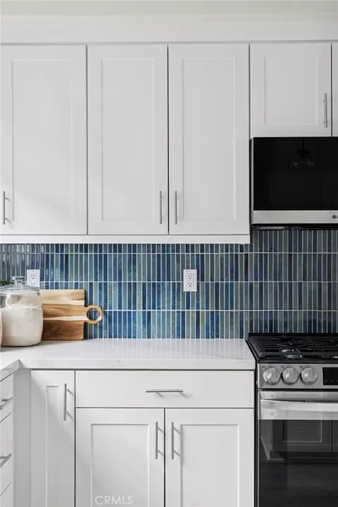 Kitchen - 641 E Mission Blvd, Pomona, CA 91766 photo 3 of 4