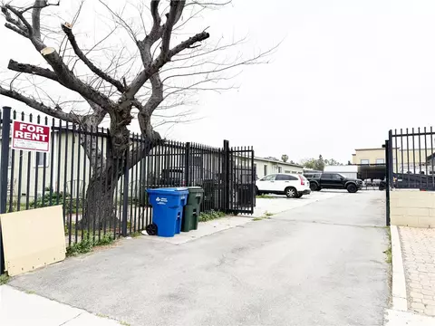 1330 S Reservoir St, Pomona, CA 91766