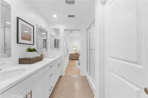 Entry Way - 109 Tallowood, Irvine, CA 92620 photo 3 of 3