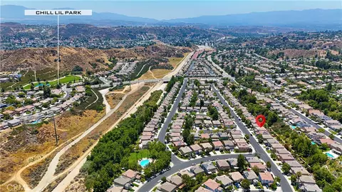 View/Area - 28549 Silverking Trl, Santa Clarita, CA 91390 photo 14 of 19