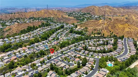 View/Area - 28549 Silverking Trl, Santa Clarita, CA 91390 photo 8 of 19