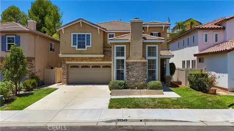 Exterior - 28549 Silverking Trl, Santa Clarita, CA 91390 photo 1 of 11