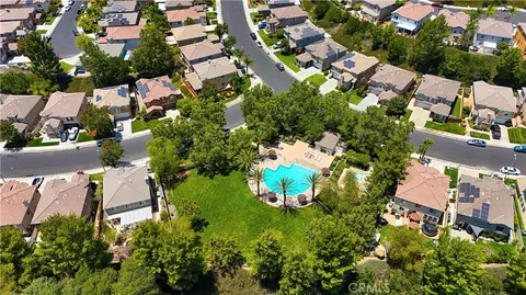 View/Area - 28549 Silverking Trl, Santa Clarita, CA 91390 photo 17 of 19