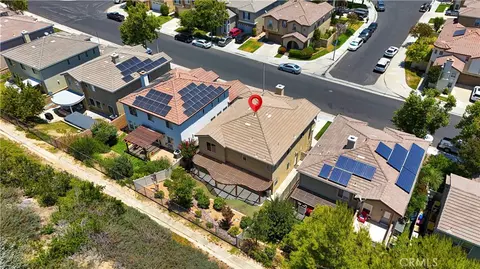 View/Area - 28549 Silverking Trl, Santa Clarita, CA 91390 photo 2 of 19