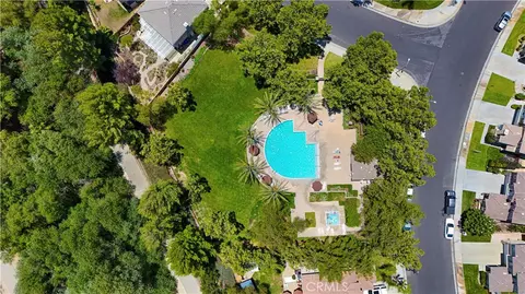 View/Area - 28549 Silverking Trl, Santa Clarita, CA 91390 photo 16 of 19