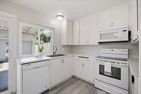 Kitchen - 793 Ottawa, Placentia, CA 92870 photo 1 of 3