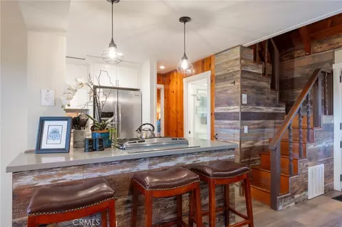 Kitchen - 270 Flower Dr, Lake Arrowhead, CA 92352 photo 3 of 6